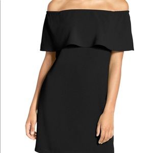 Charles Henry small off shoulder. NWT.
